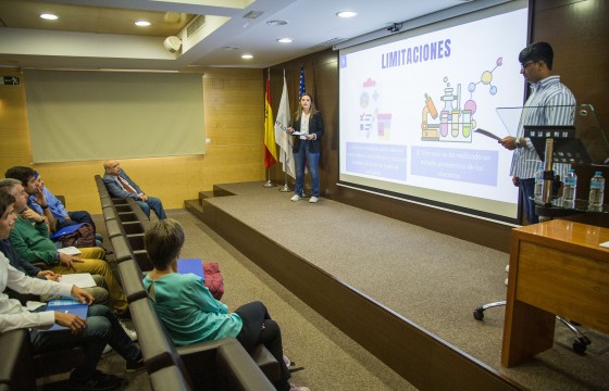 Exposición del proyecto premiado. 