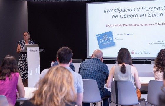 Elena Antoñanzas during her presentation. 