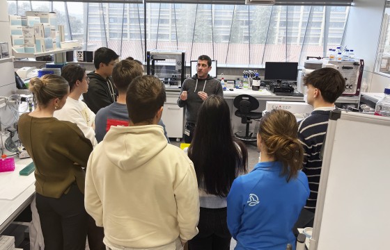 Visita al laboratorio de Proteómica