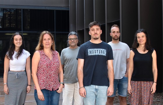 Izda. a dcha.: Janire Etxegia, Mónica Enguita, Julián Librero, Asier Ballesteros, Inaxio Oscoz y Berta Ibáñez. Ausente en la foto: Ibai Tamayo. 
