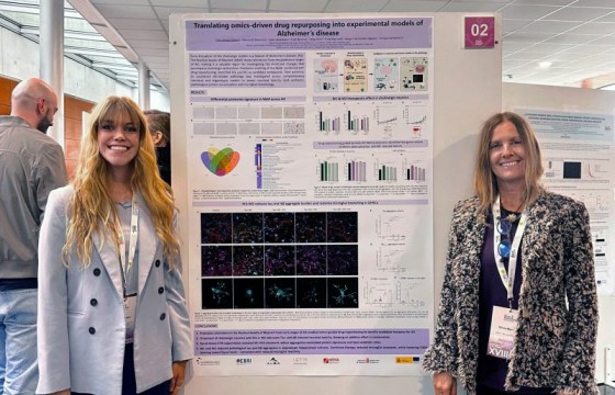 Elena Anaya and Silvia Marinelli during the  Spanish Drug Discovery Network.